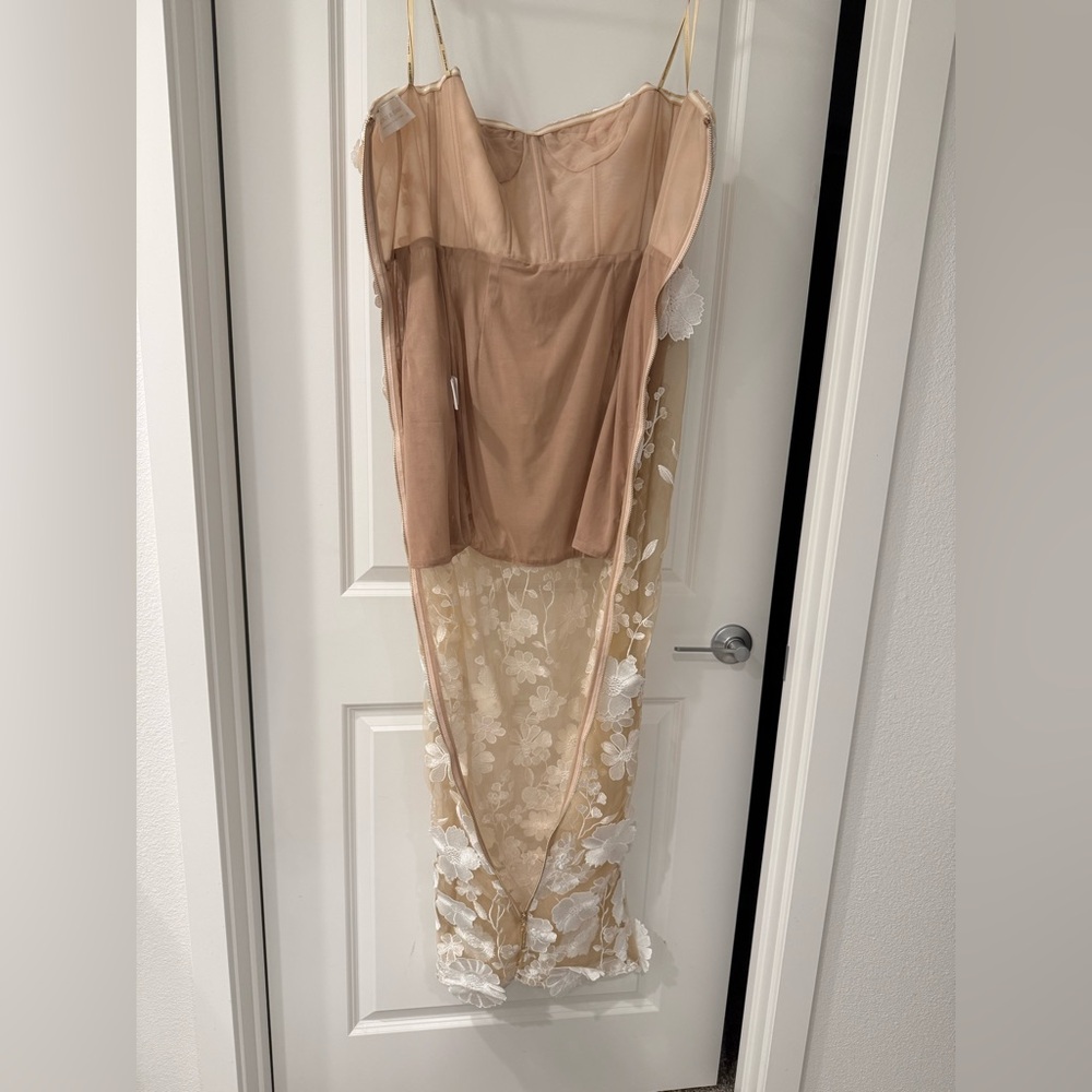 Bronx and Banco White Floral Appliqué Nude Strapless Maxi Dress - Picture 15 of 16
